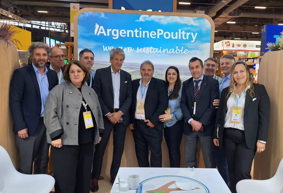 Juan Pazo visitó el stand de la avicultura argentina en el SIAL Paris 2024