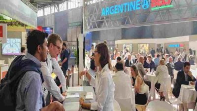 Sial París 2024: feria exitosa para el IPCVA y exportadores 