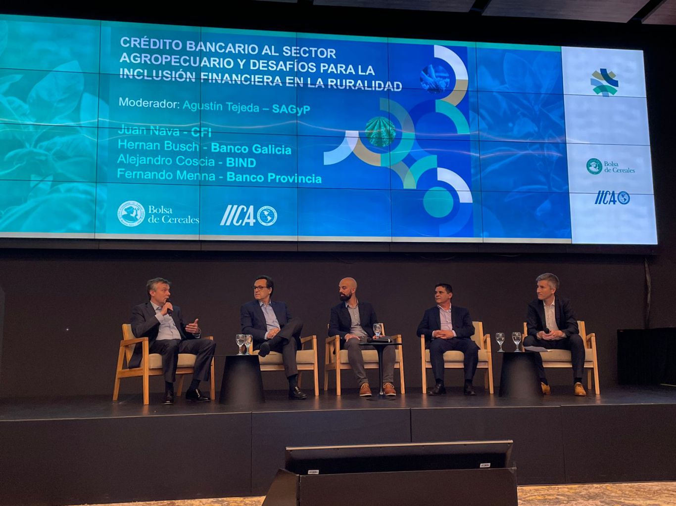  "La Bolsa de Cereales e IICA realizaron un seminario sobre inclusión financiera en el agro"