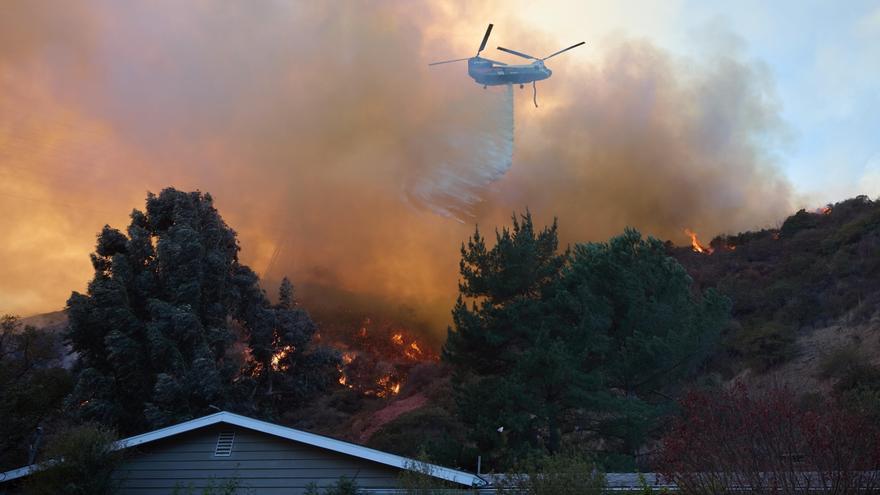 Ya son 24 los muertos por los incendios forestales de Los Ángeles