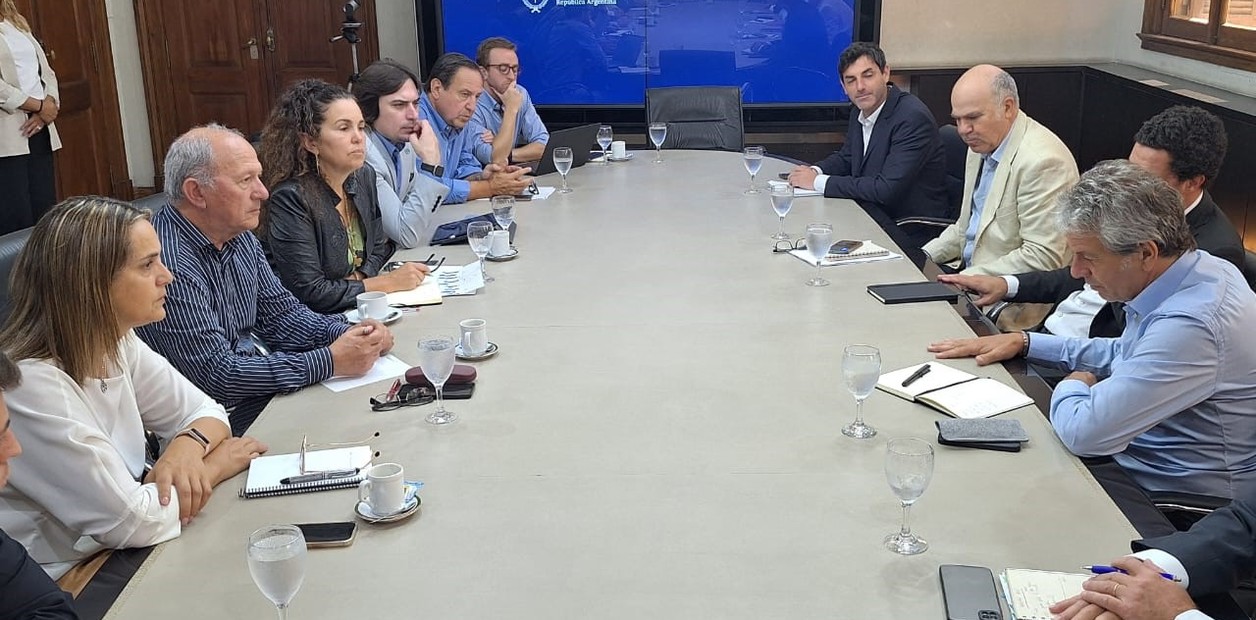 Reunión técnica con la Mesa de Enlace para analizar la proyección positiva de la baja de retenciones 