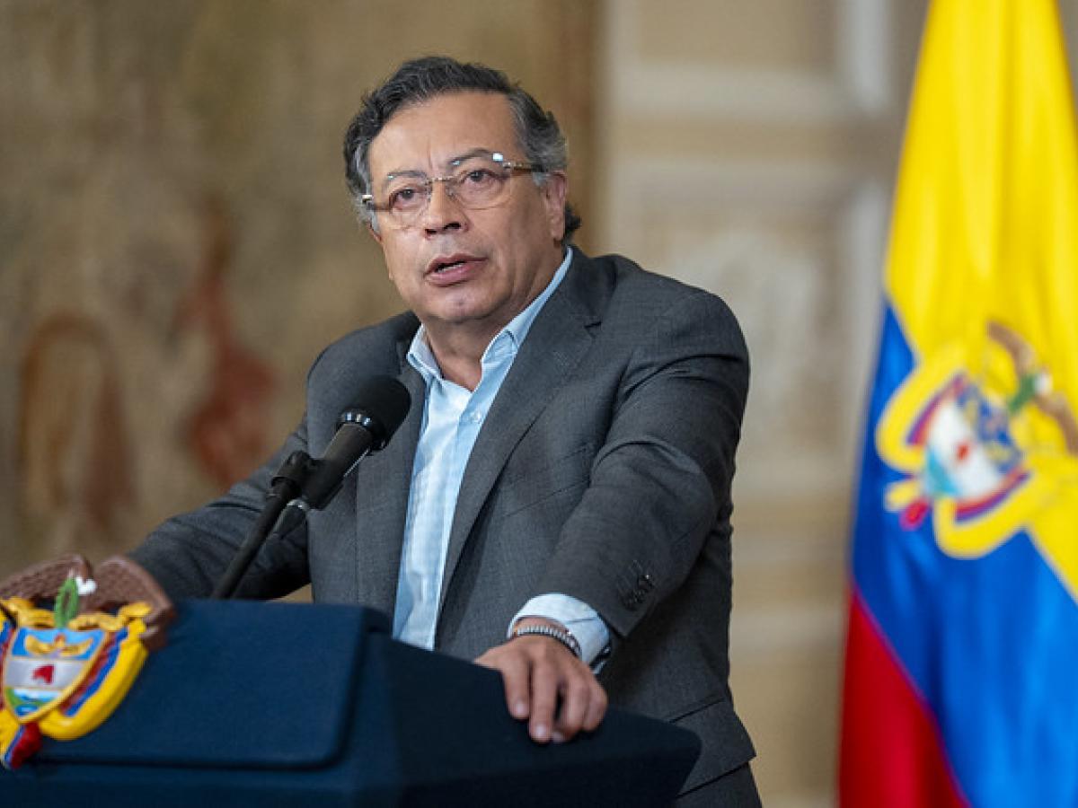 Petro aviva la tensión política: críticas a Duque y Santos, y llamado a nuevas marchas por la reforma agraria