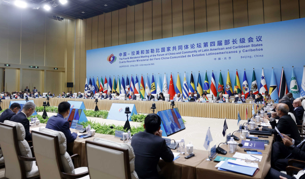 Empresas chinas de agroquímicos buscan reinsertarse en el mundo con foco en América Latina