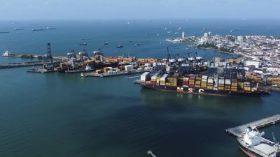 BlackRock adquiere puertos en el Canal de Panamá y refuerza la influencia de EE.UU. en la región