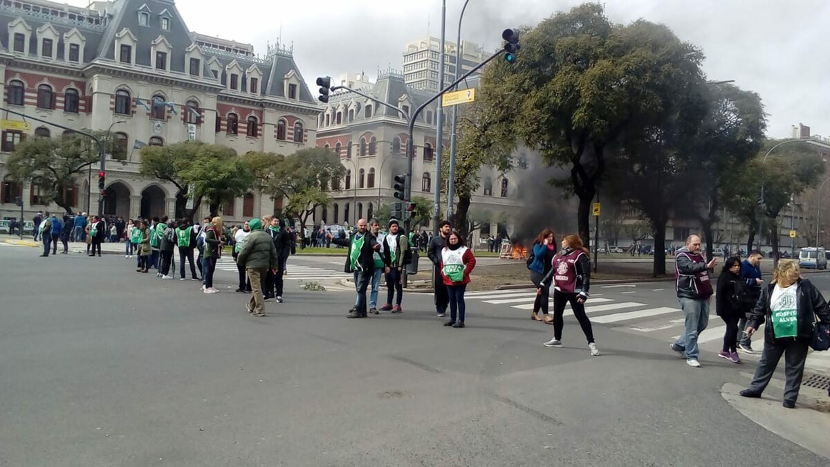  Las advertencias de exfuncionarios por la reforma del INTA: "Quieren poner en venta sus campos"