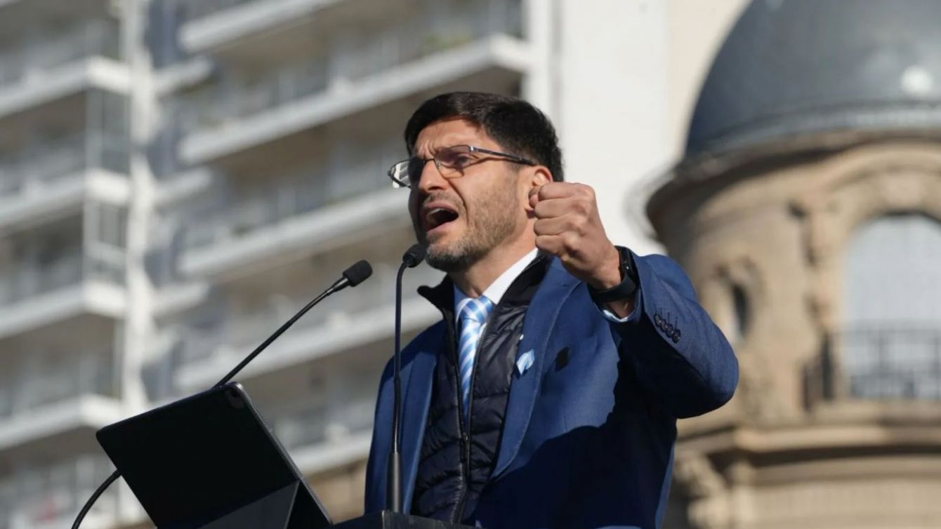 Pullaro plantó bandera contra las retenciones en el corazón productivo del país