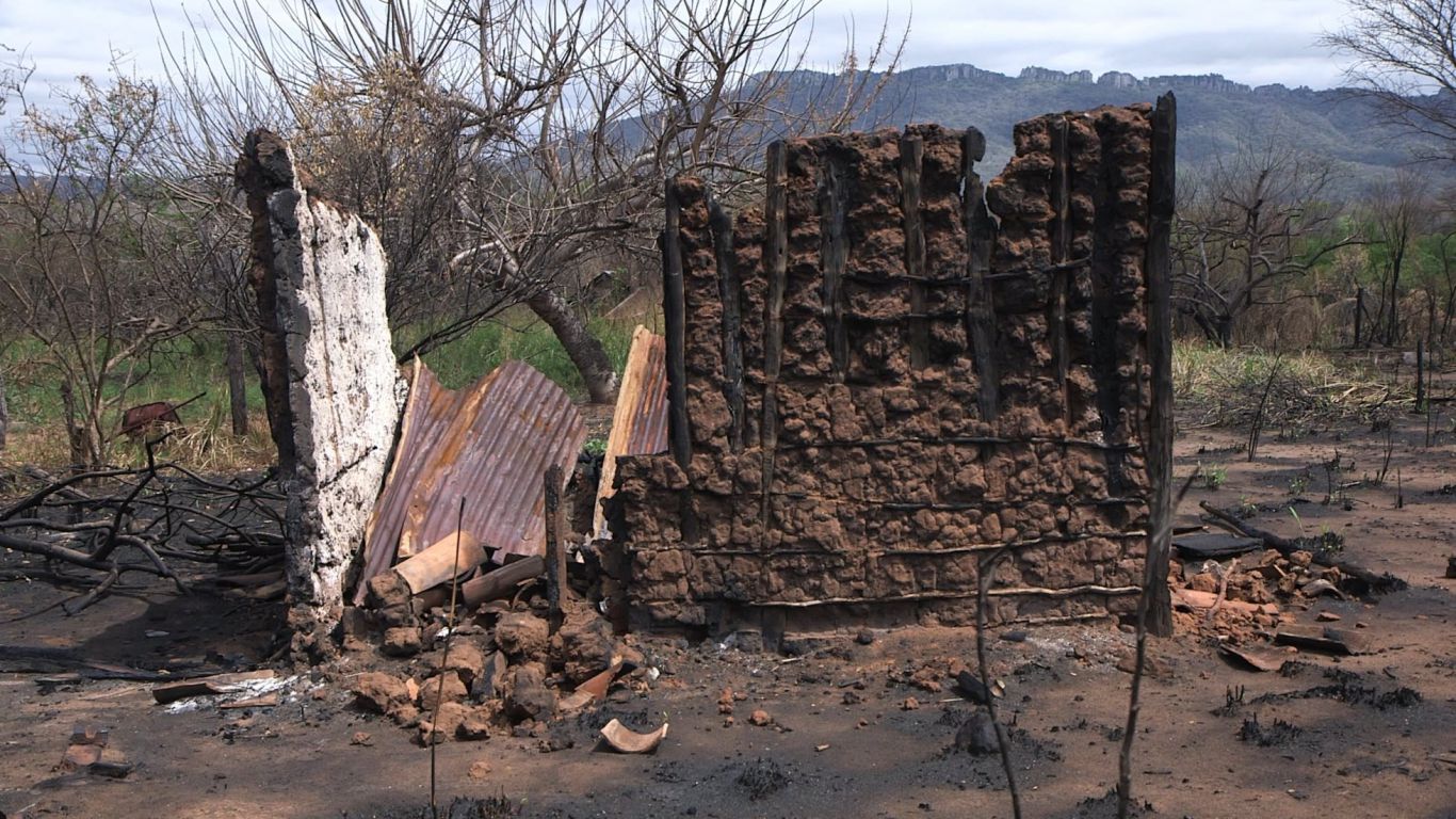 Hogar en llamas: el éxodo forzoso de los indígenas bolivianos tras los incendios