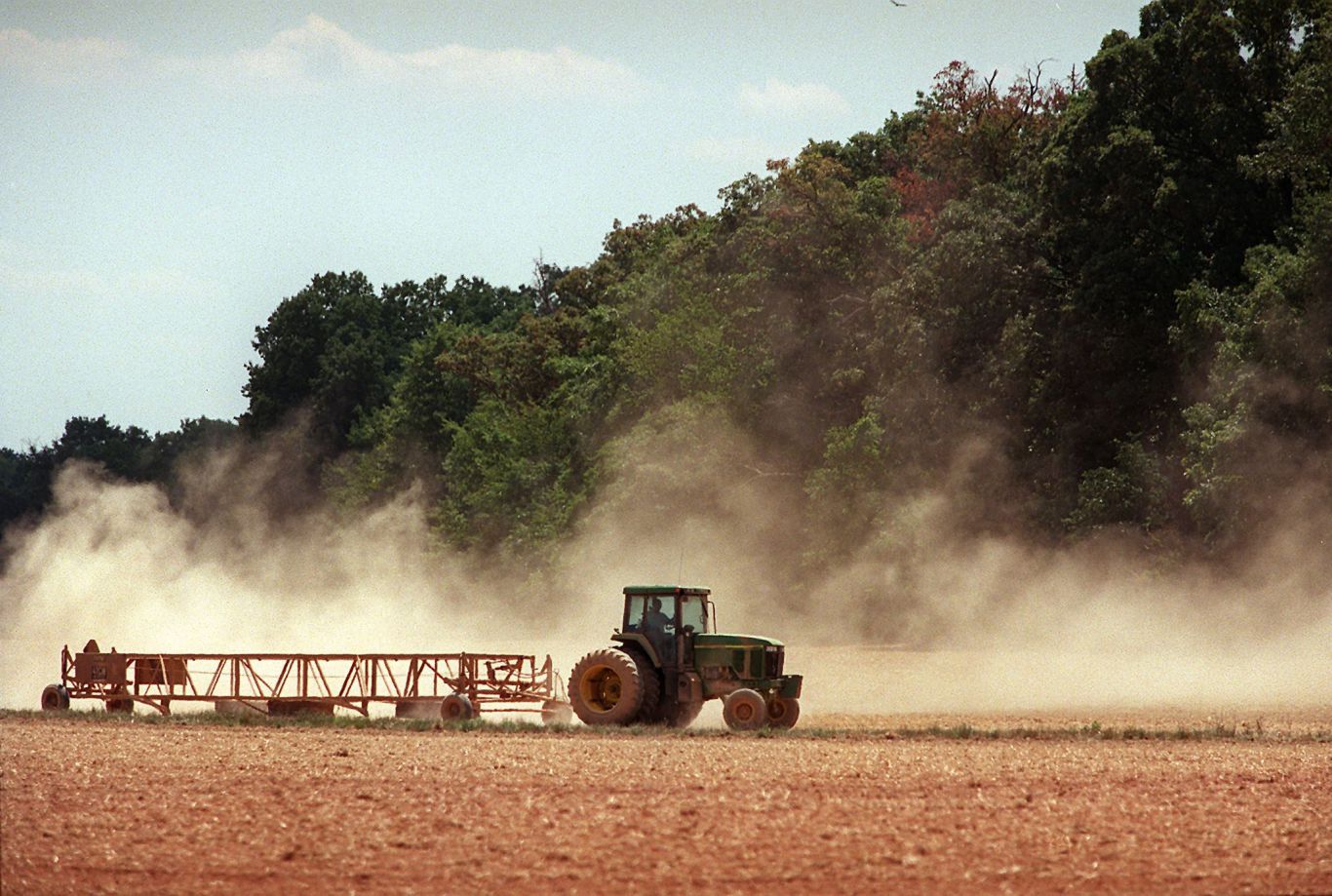 Heat Waves Hammer U.S. Crops Amid Erratic Weather