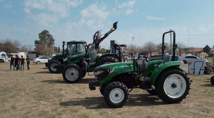 Tractores chinos de alta potencia transforman el agro argentino con inversión récord
