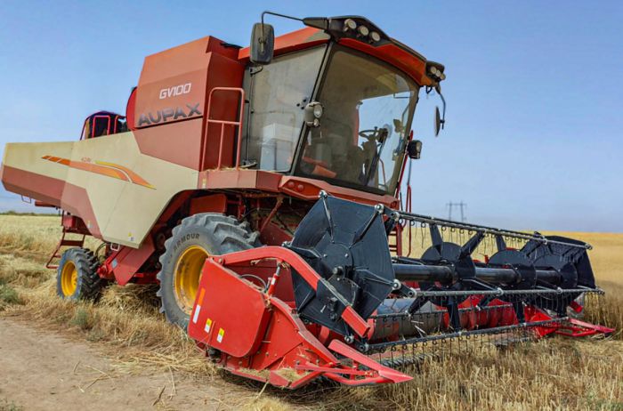 Lovol, el gigante chino de maquinaria agrícola, desembarca en Europa con su cosechadora Aupax