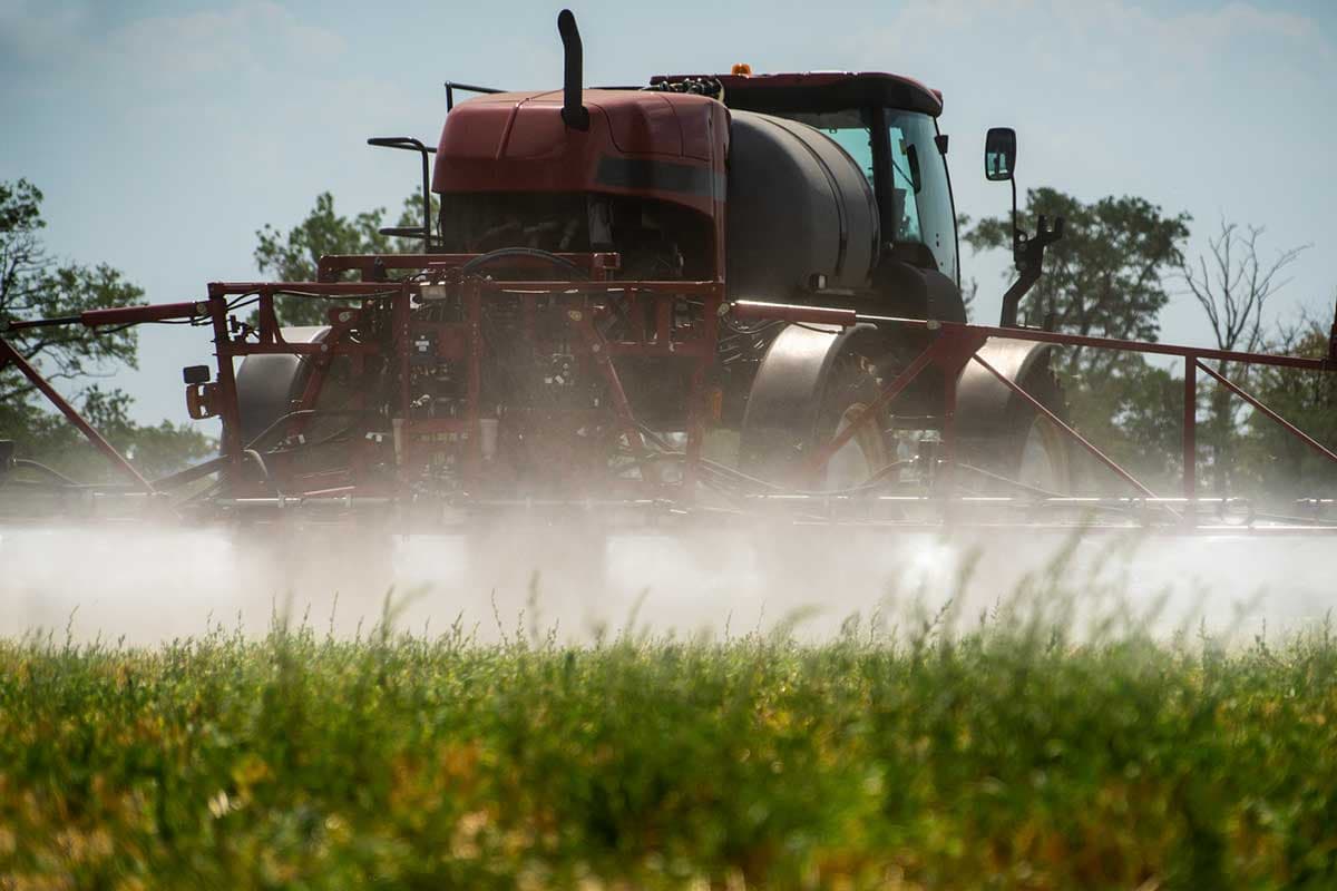 Agroquímicos más ágiles: nueva norma del SENASA promete insumos de calidad y menos trabas