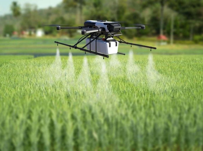 Drone aplicando fitosanitarios