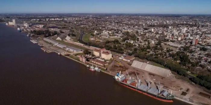Ultramar invierte u$s 30 millones en el puerto de Rosario y busca quedarse con el activo de Vicentin