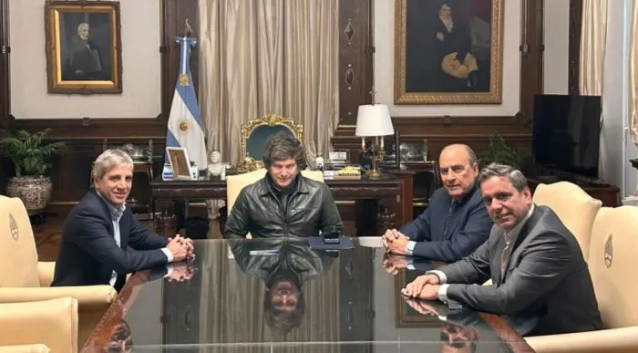 Luis Caputo, Javier Milei, Guillermo Francos y Lisandro Catalán.
